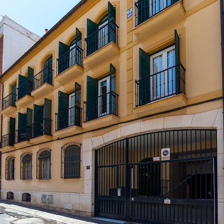 Apartment & Pool In Malaga City Center Екстер'єр фото