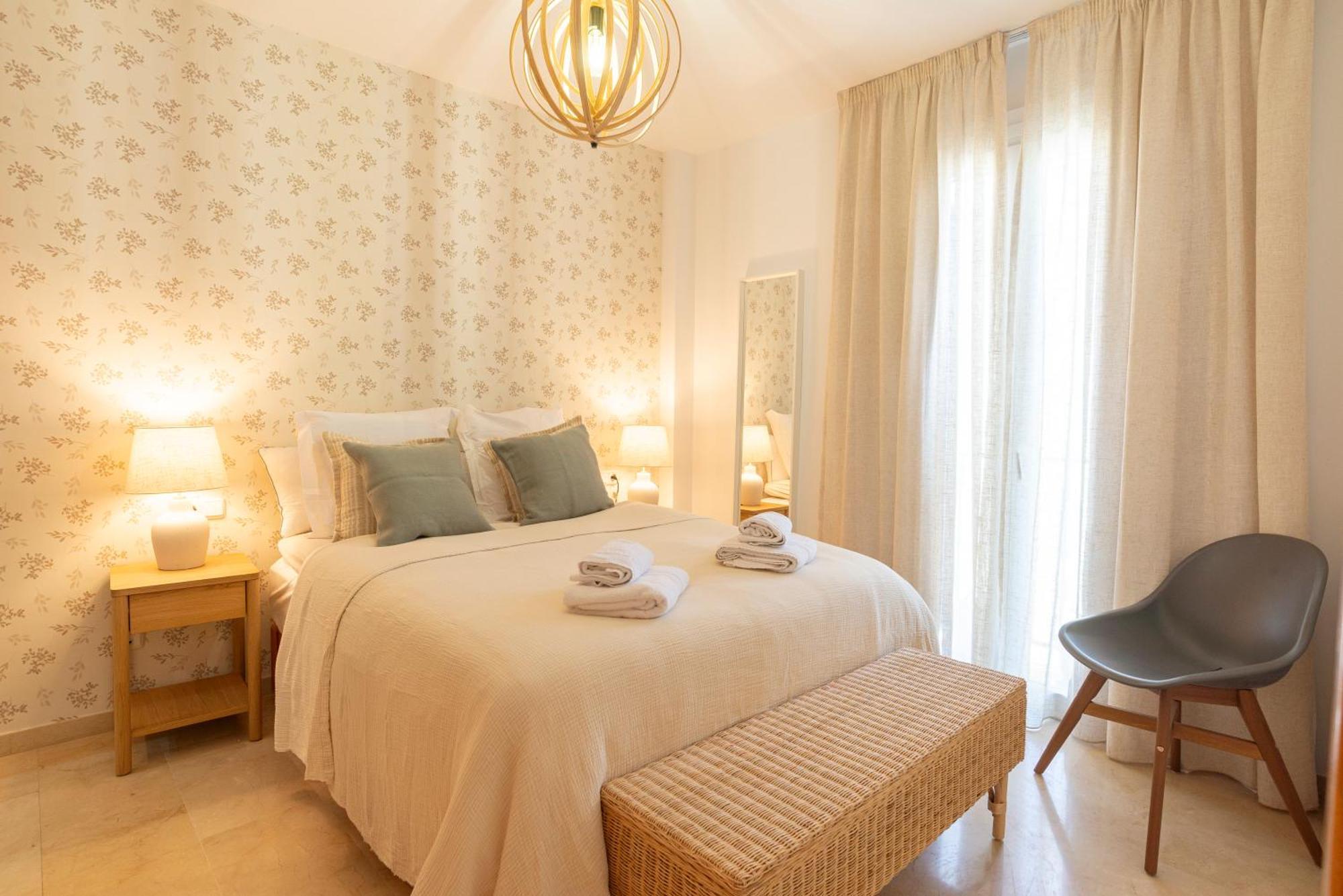 Apartment & Pool In Malaga City Center Екстер'єр фото