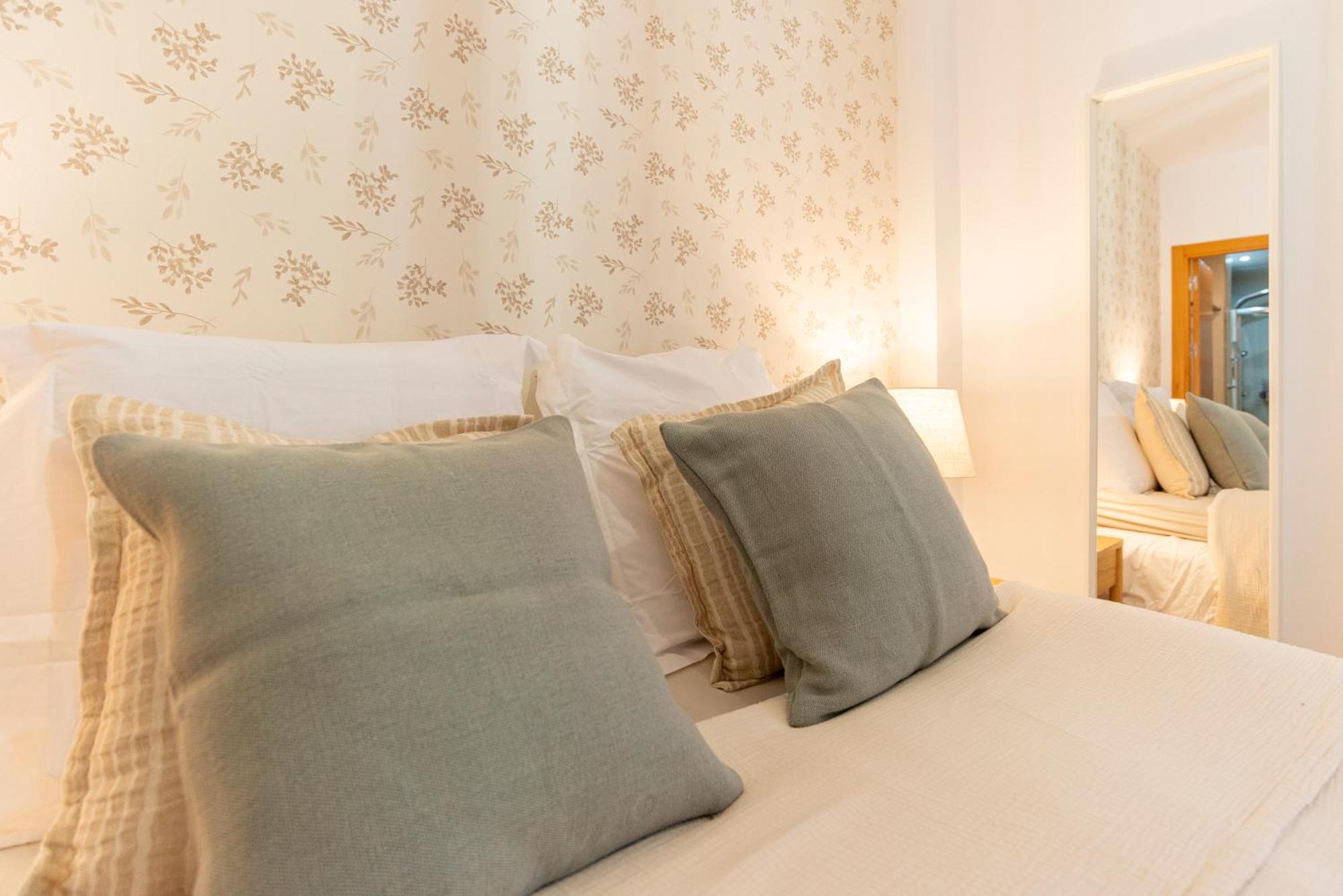 Apartment & Pool In Malaga City Center Екстер'єр фото