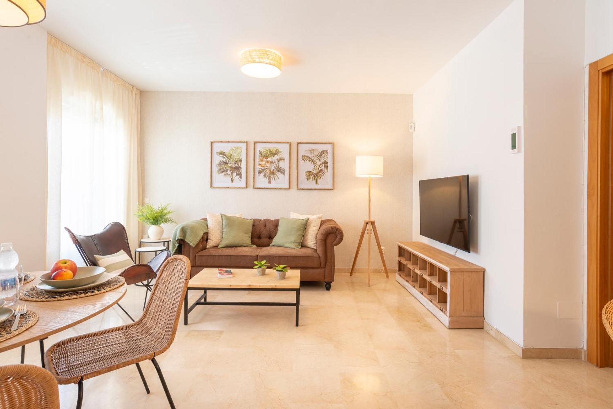 Apartment & Pool In Malaga City Center Екстер'єр фото