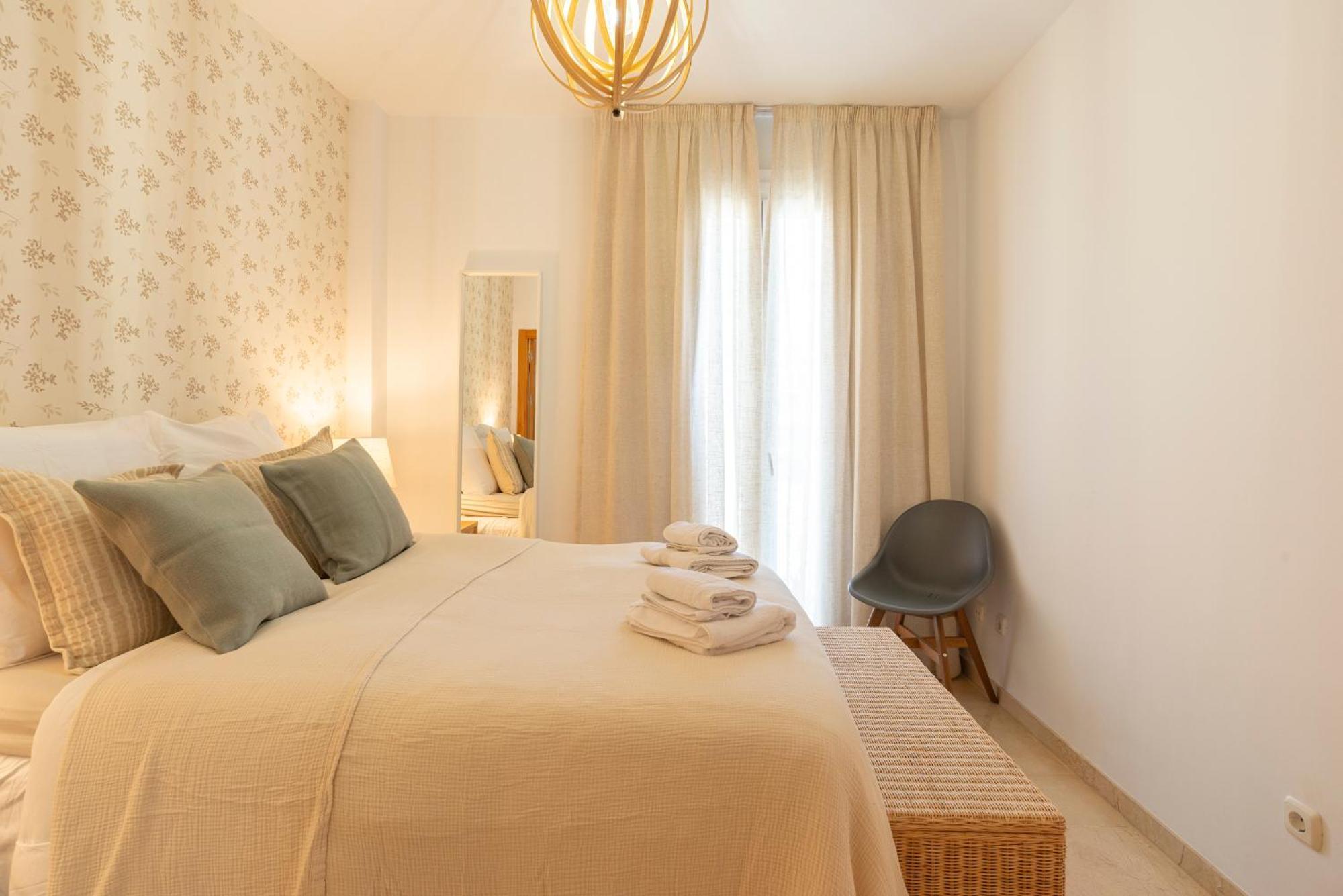Apartment & Pool In Malaga City Center Екстер'єр фото