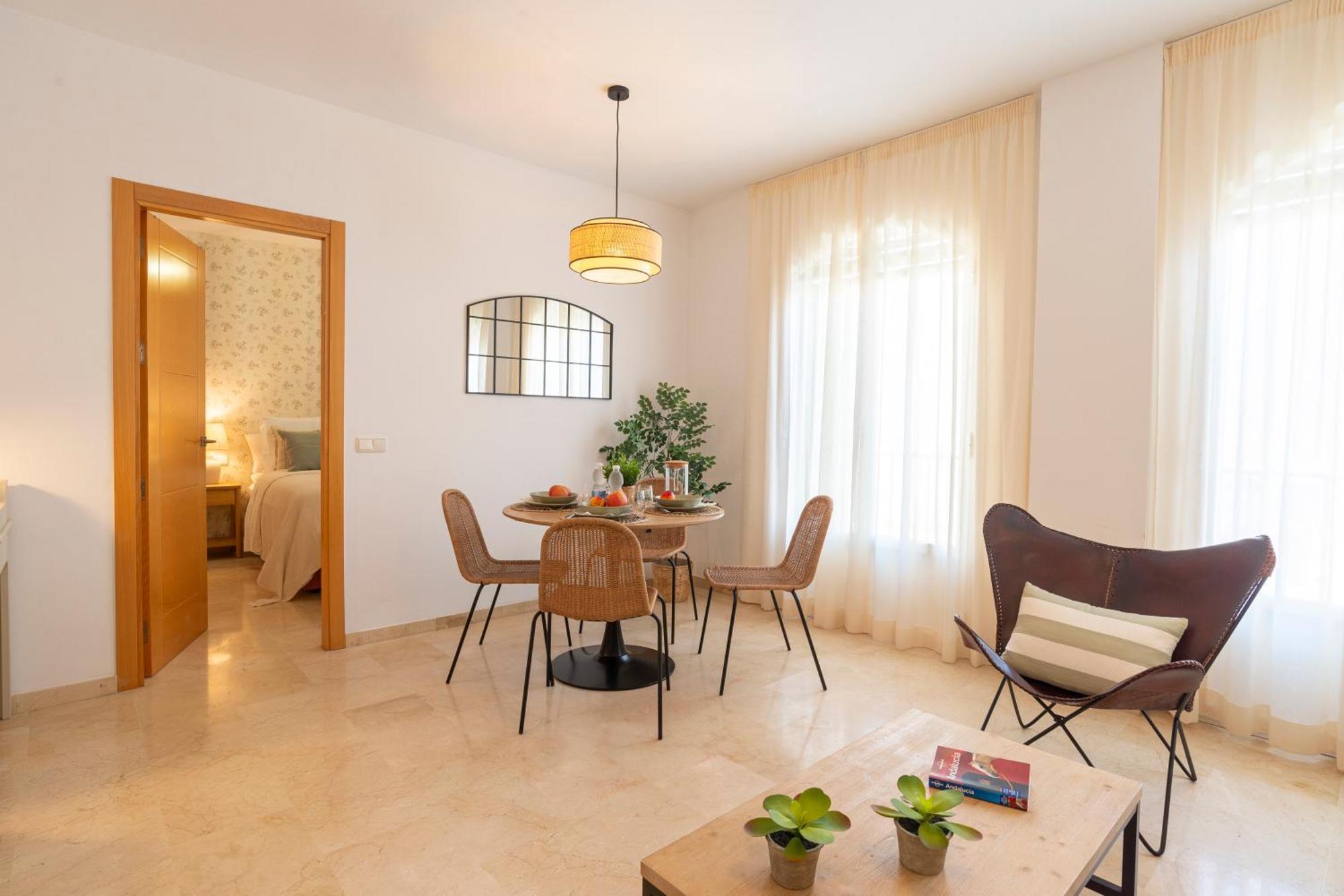 Apartment & Pool In Malaga City Center Екстер'єр фото