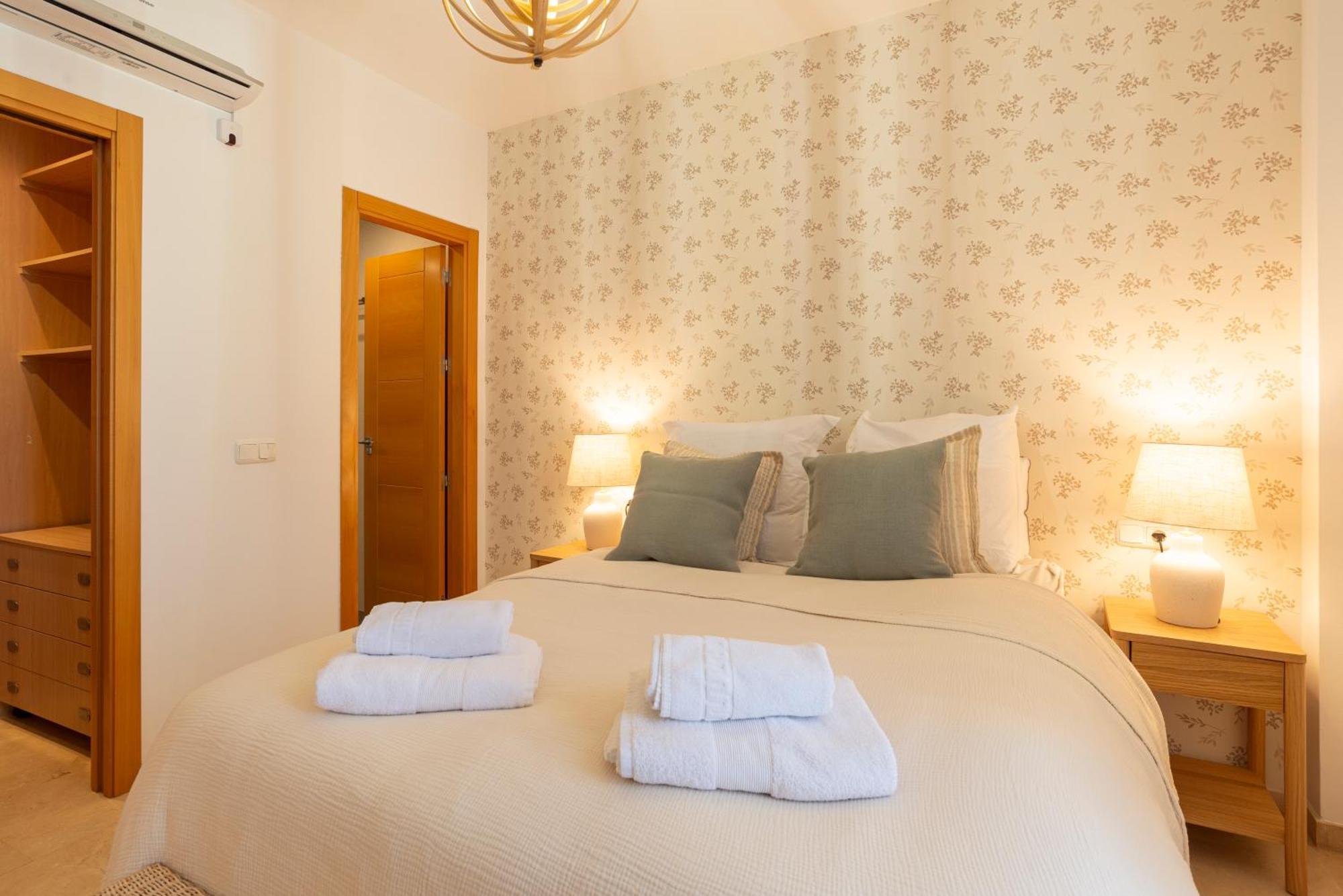 Apartment & Pool In Malaga City Center Екстер'єр фото